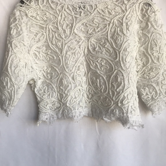 Windsor white brocade crop top with raw edges - Picture 8 of 9